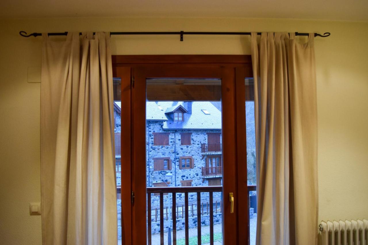 Duplex Con Vistas En Benasque Apartment Exterior photo