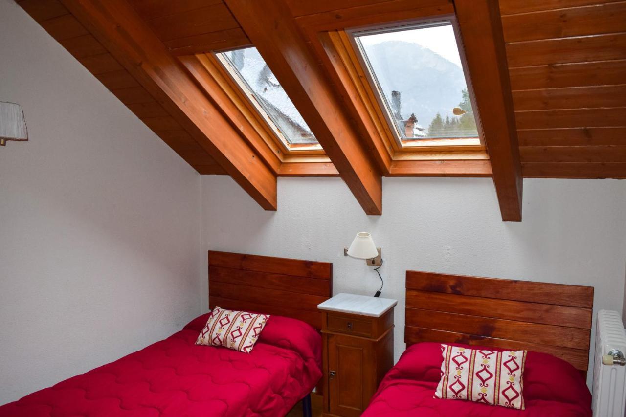 Duplex Con Vistas En Benasque Apartment Exterior photo